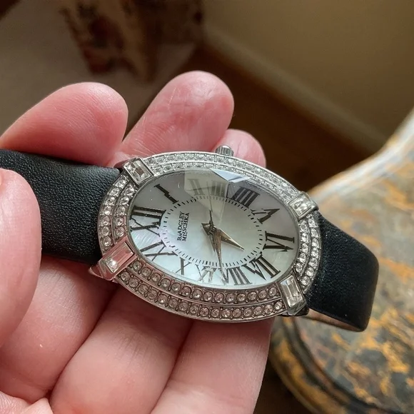 BADGLAY MISCHKA RHINESTONE DESIGN STAINLESS STILL WATCH
